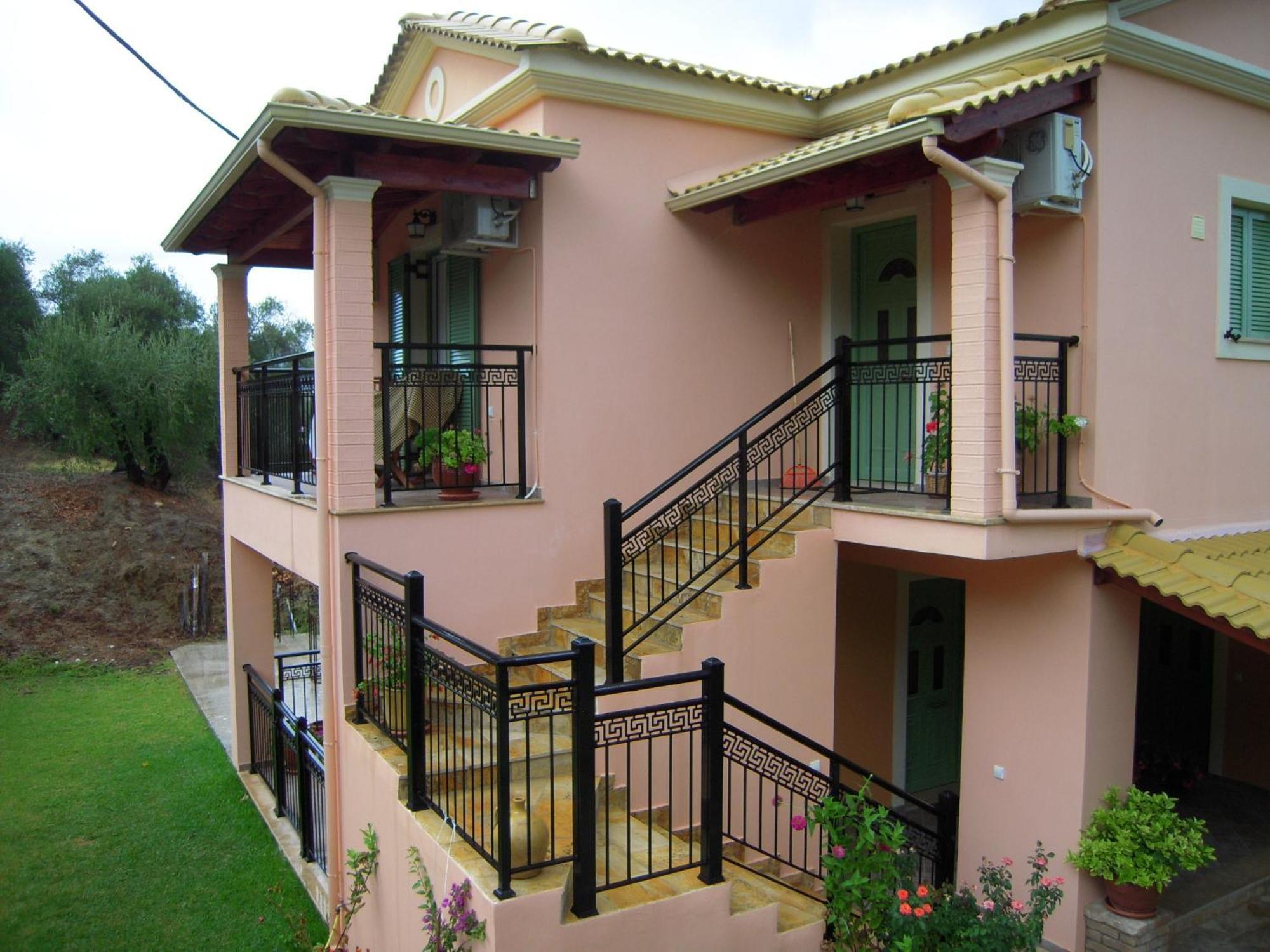 Villa Pepy Mesongi Exterior photo